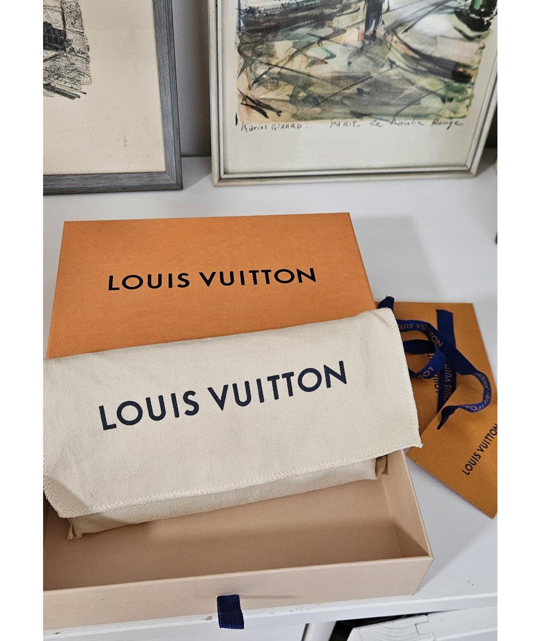LOUIS VUITTON Черный кожаный кошелек, фото 6
