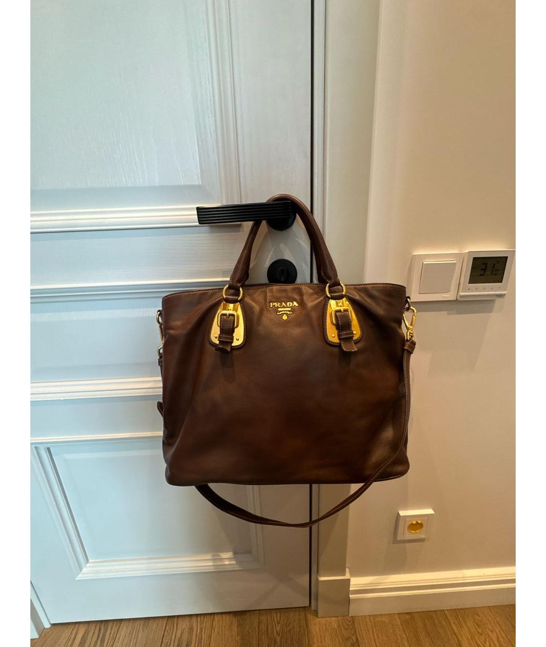 PRADA Коричневая кожаная сумка тоут, фото 2