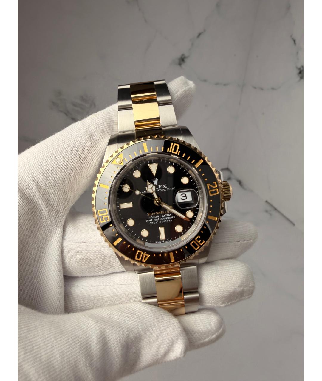 ROLEX Черные часы из желтого золота, фото 2