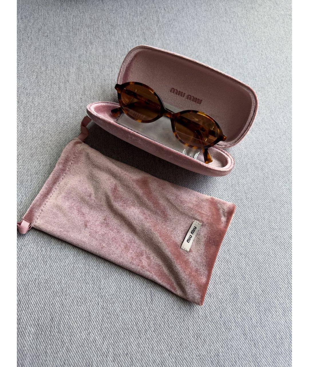 MIU MIU Коричневые пластиковые солнцезащитные очки, фото 4