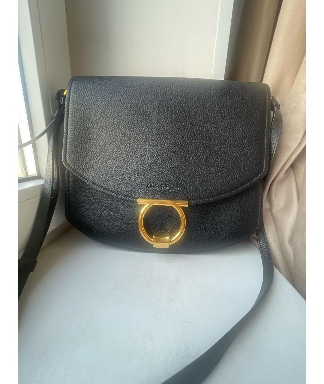 FERRAGAMO Черная кожаная сумка через плечо, фото 8