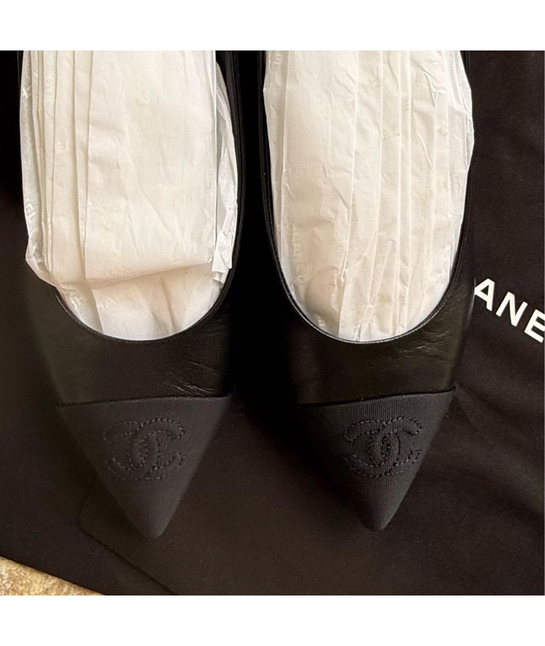 CHANEL Черные кожаные лодочки на низком каблуке, фото 5