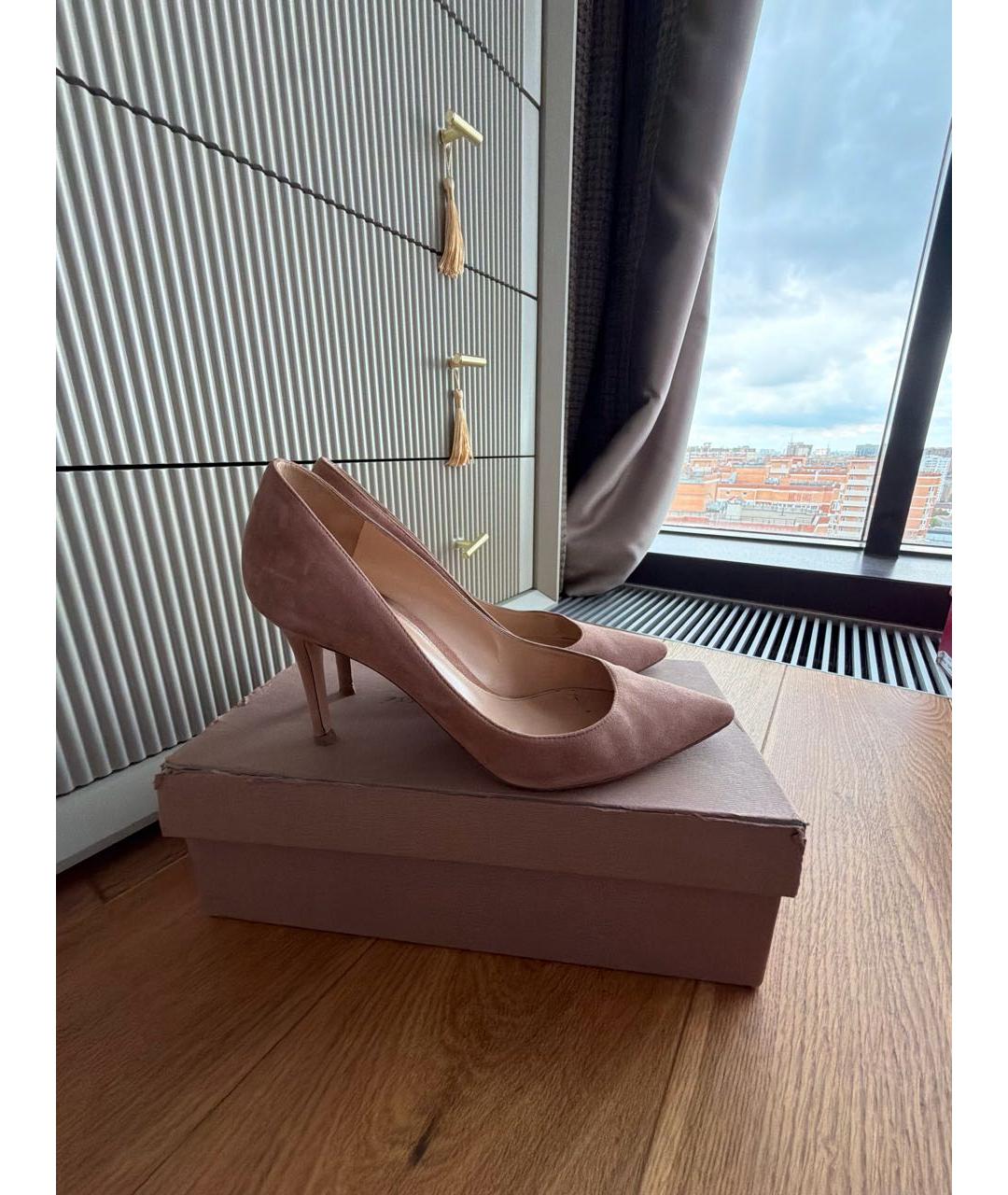 GIANVITO ROSSI Розовые замшевые лодочки на низком каблуке, фото 6