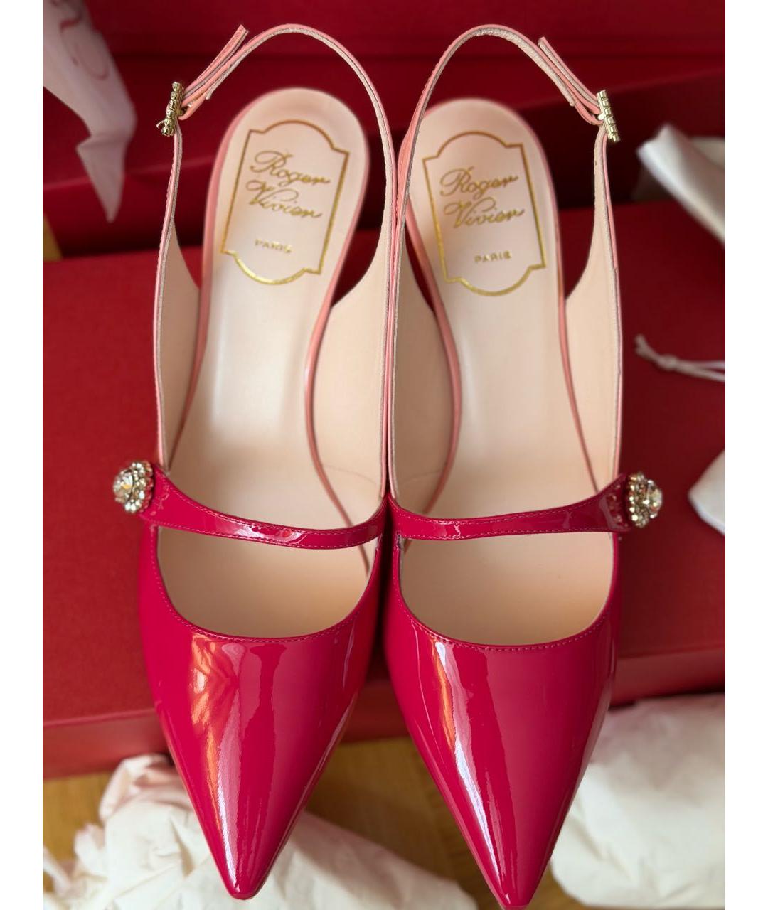 ROGER VIVIER Розовые туфли из лакированной кожи, фото 2
