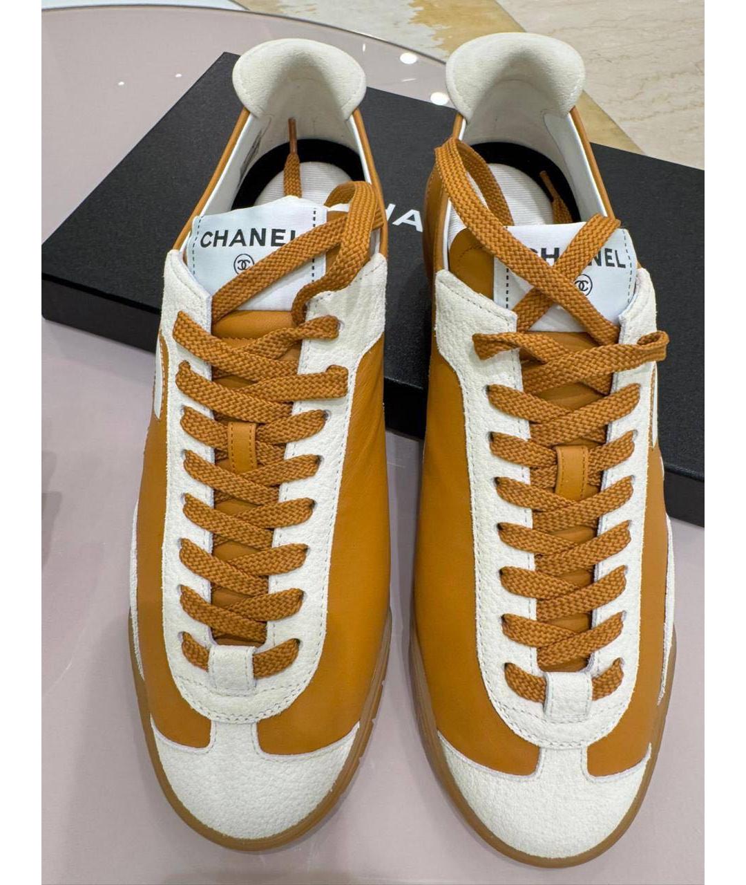 CHANEL Горчичные кожаные кеды, фото 3