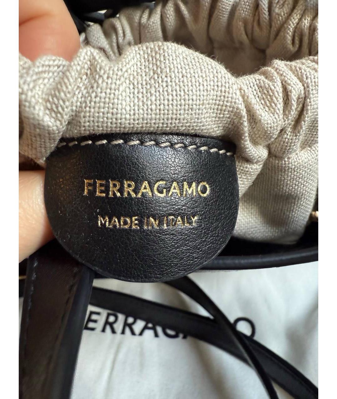 FERRAGAMO Черная кожаная сумка с короткими ручками, фото 4