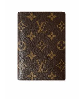 LOUIS VUITTON Обложка/футляр