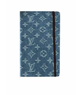 LOUIS VUITTON Книга