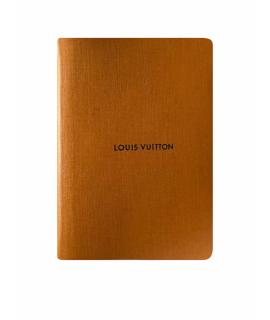 LOUIS VUITTON Книга