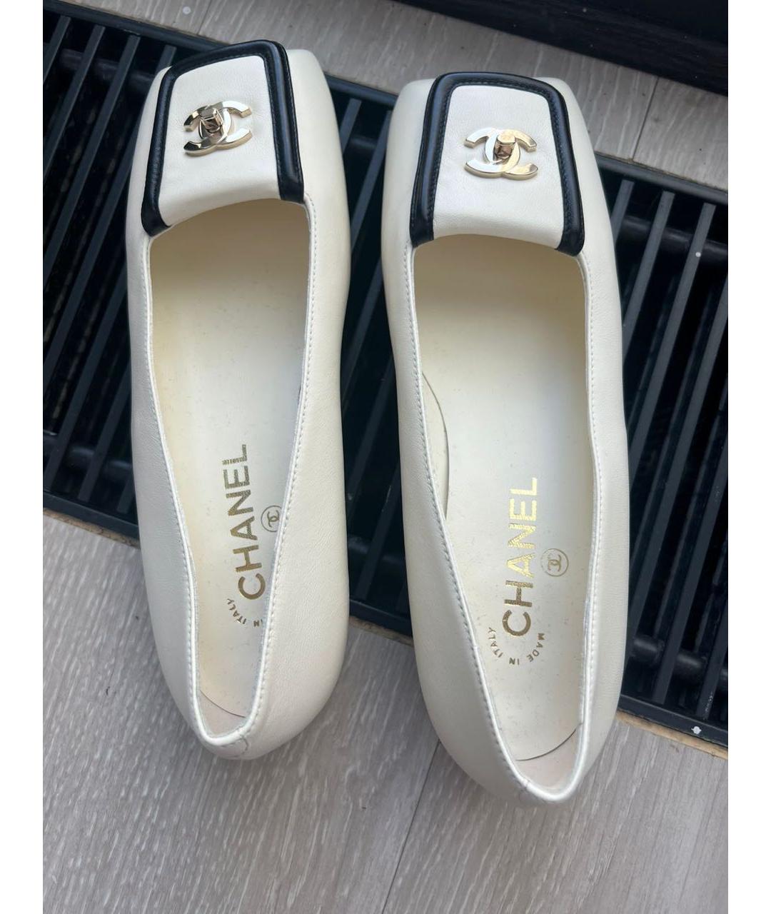 CHANEL Белые кожаные балетки, фото 4