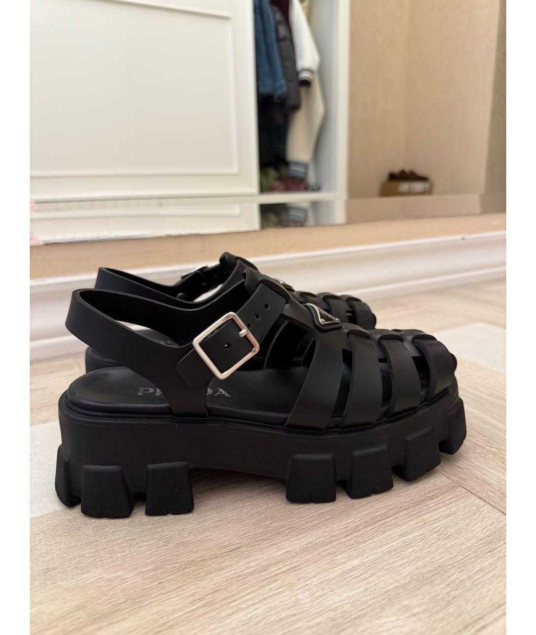 PRADA Черные резиновые сандалии, фото 4