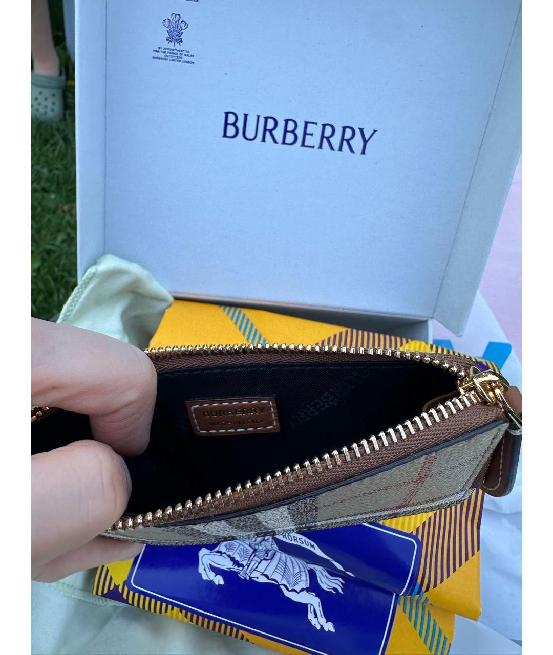 BURBERRY Коричневый полиуретановый кардхолдер, фото 3