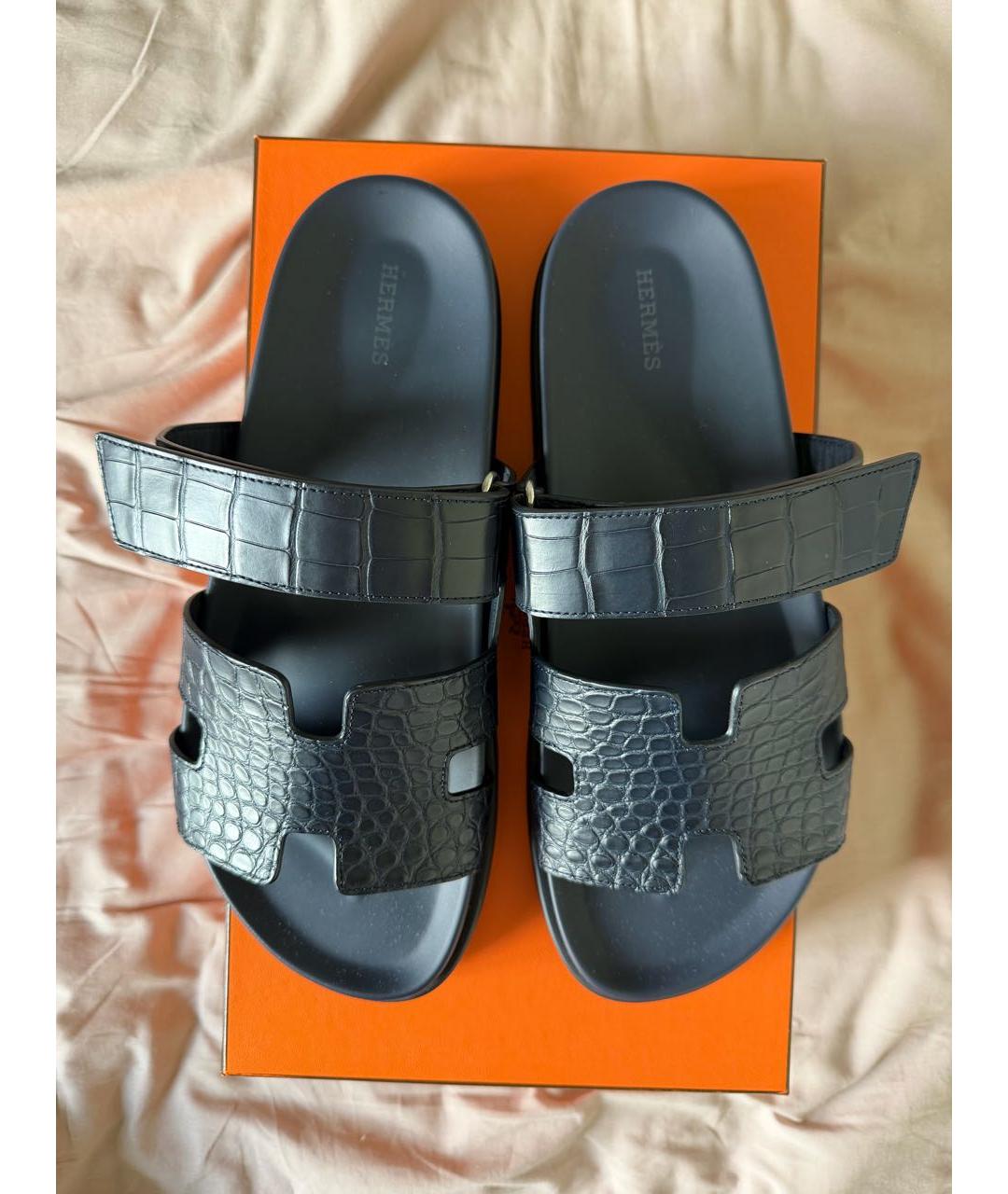 HERMES Темно-синие шлепанцы из экзотической кожи, фото 2