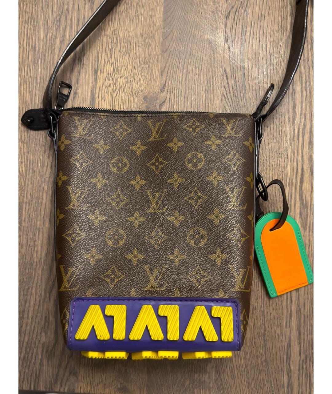 LOUIS VUITTON Коричневая сумка на плечо, фото 9
