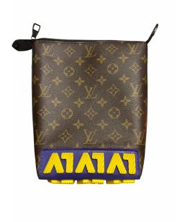 LOUIS VUITTON Сумка на плечо