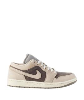 NIKE Кроссовки
