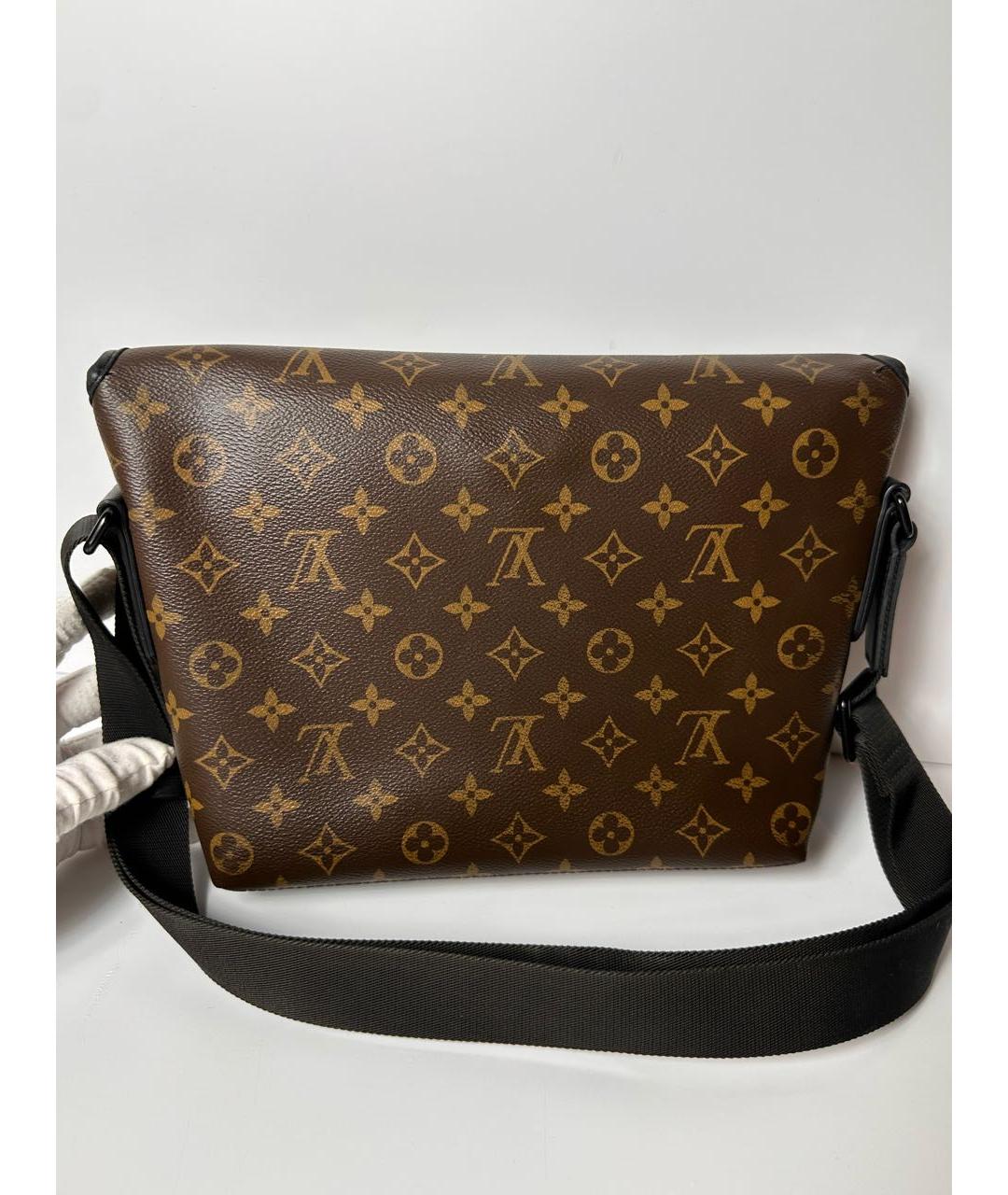 LOUIS VUITTON Коричневая сумка на плечо, фото 3