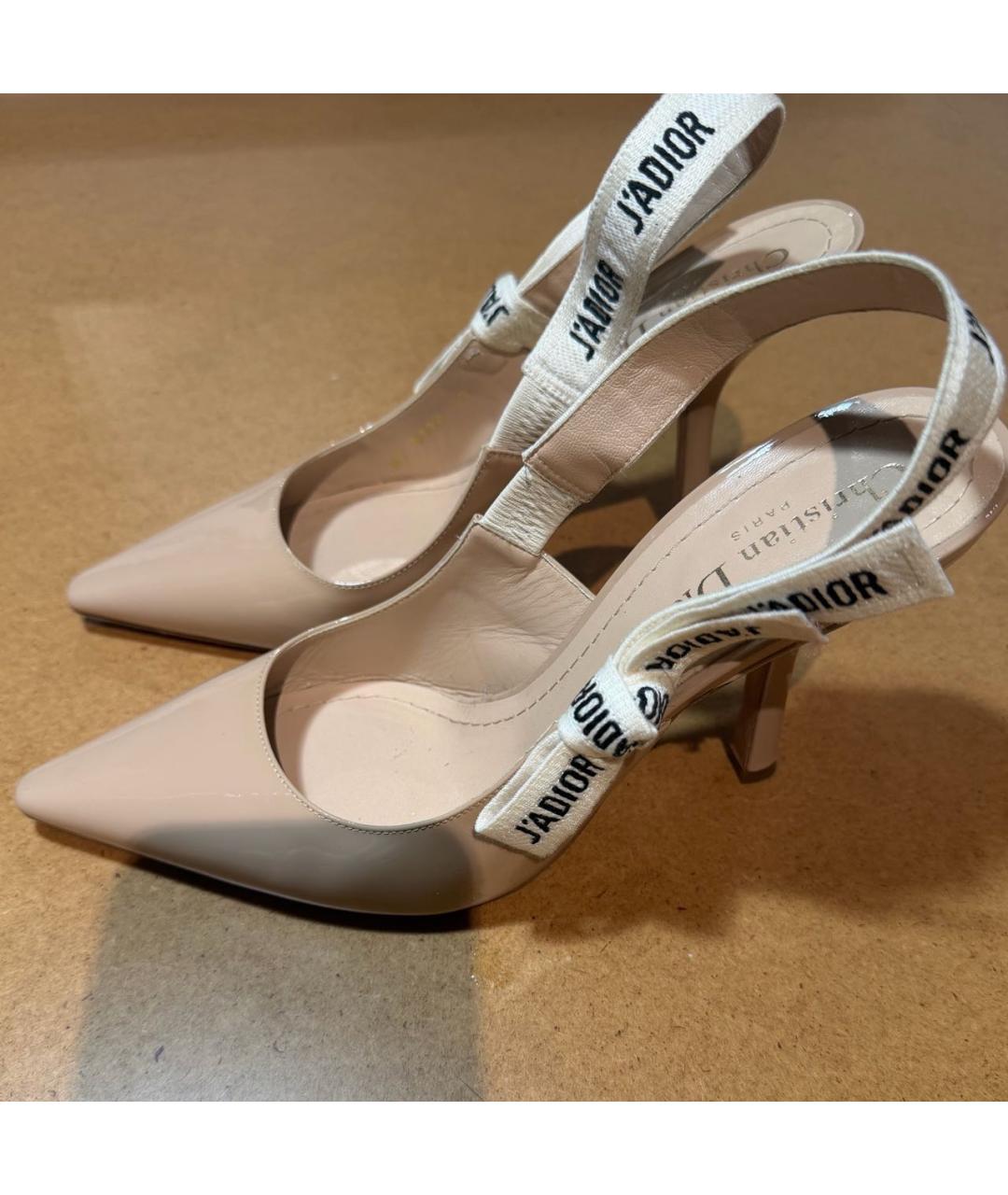 CHRISTIAN DIOR Бежевые туфли из лакированной кожи, фото 2