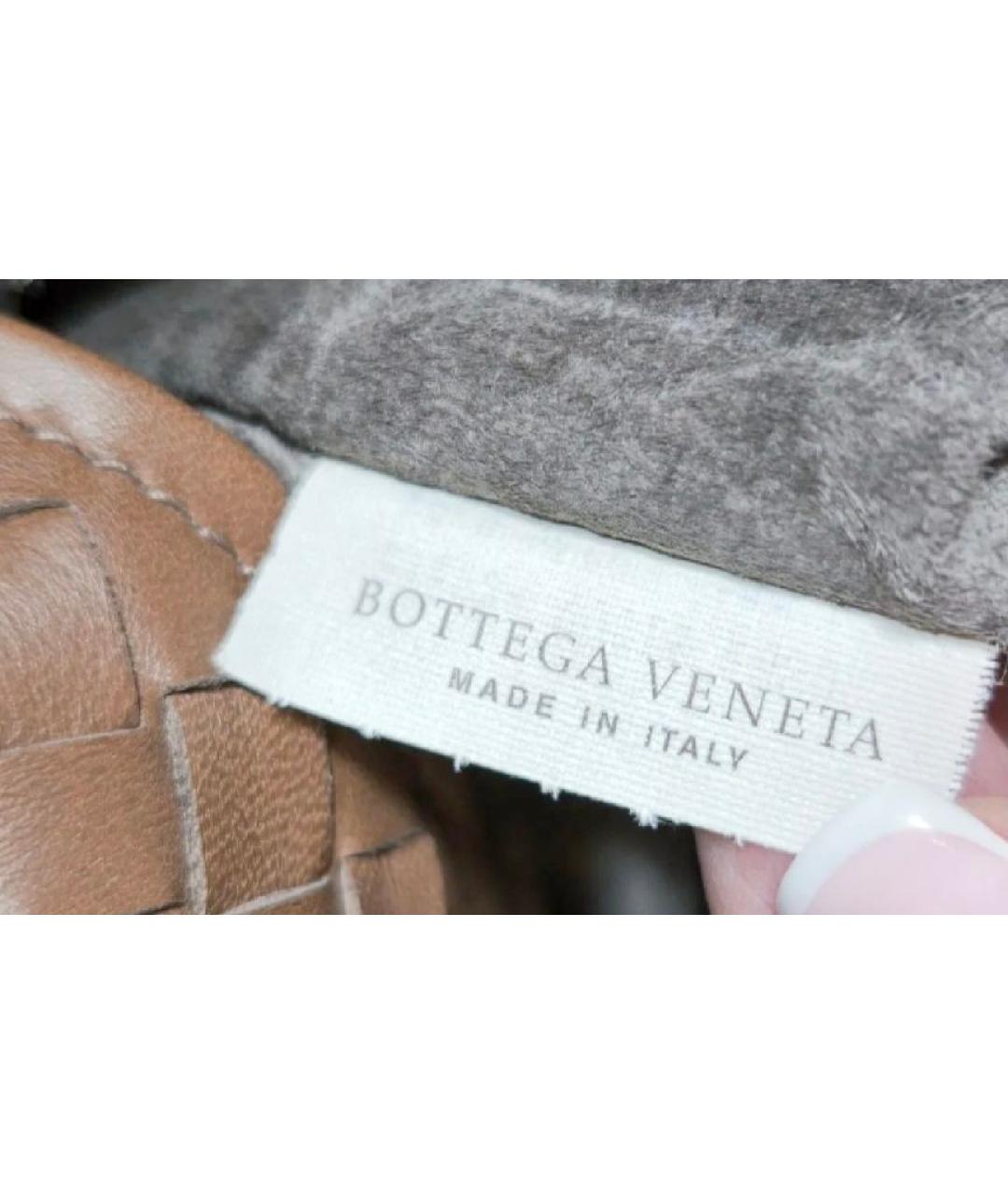 BOTTEGA VENETA Бежевая кожаная сумка с короткими ручками, фото 7
