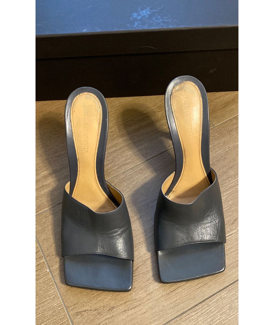 BOTTEGA VENETA Кожаные мюли, фото 3