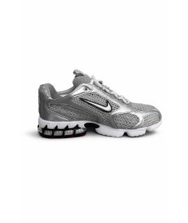 NIKE Низкие кроссовки / кеды