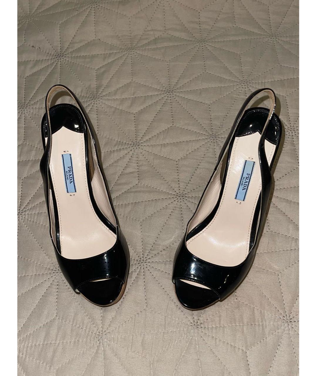 PRADA Черные босоножки из лакированной кожи, фото 3