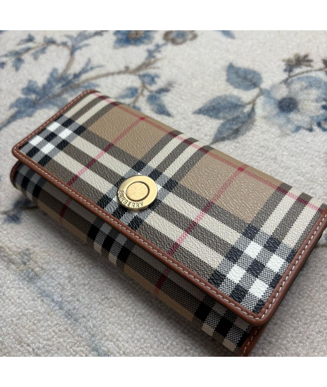 BURBERRY Бежевый кошелек, фото 2