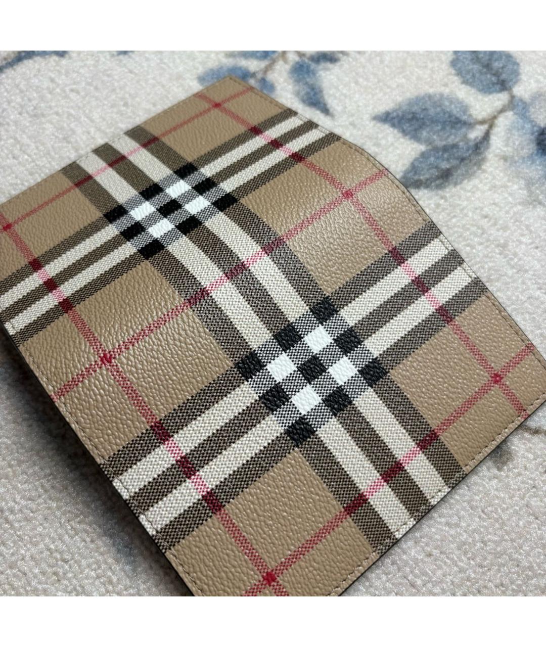 BURBERRY Бежевый кардхолдер, фото 3