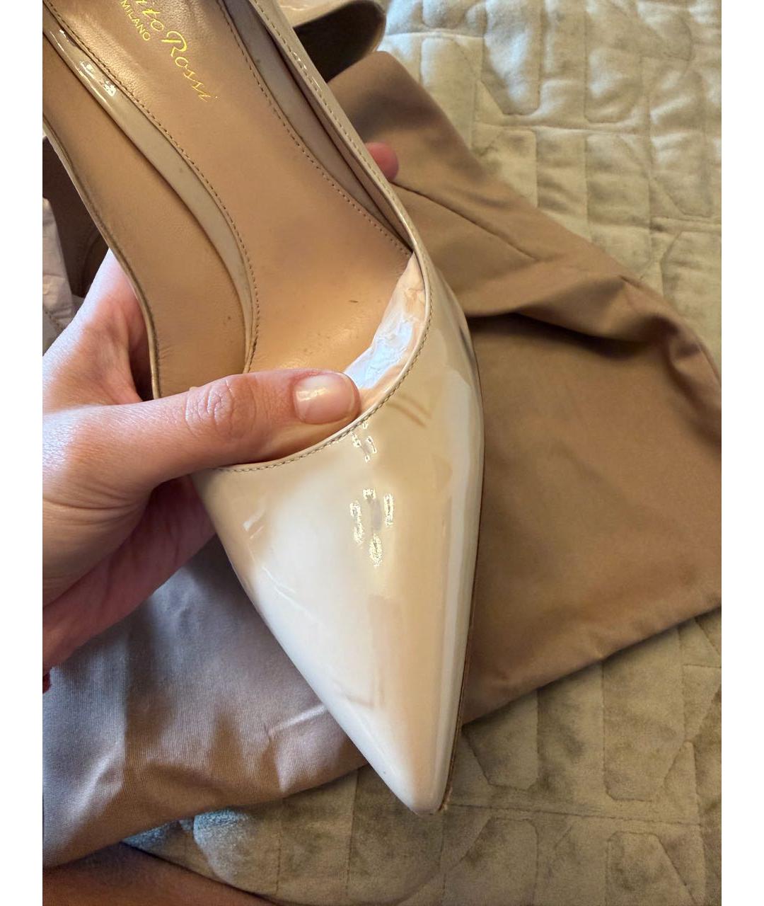 GIANVITO ROSSI Бежевые туфли из лакированной кожи, фото 6