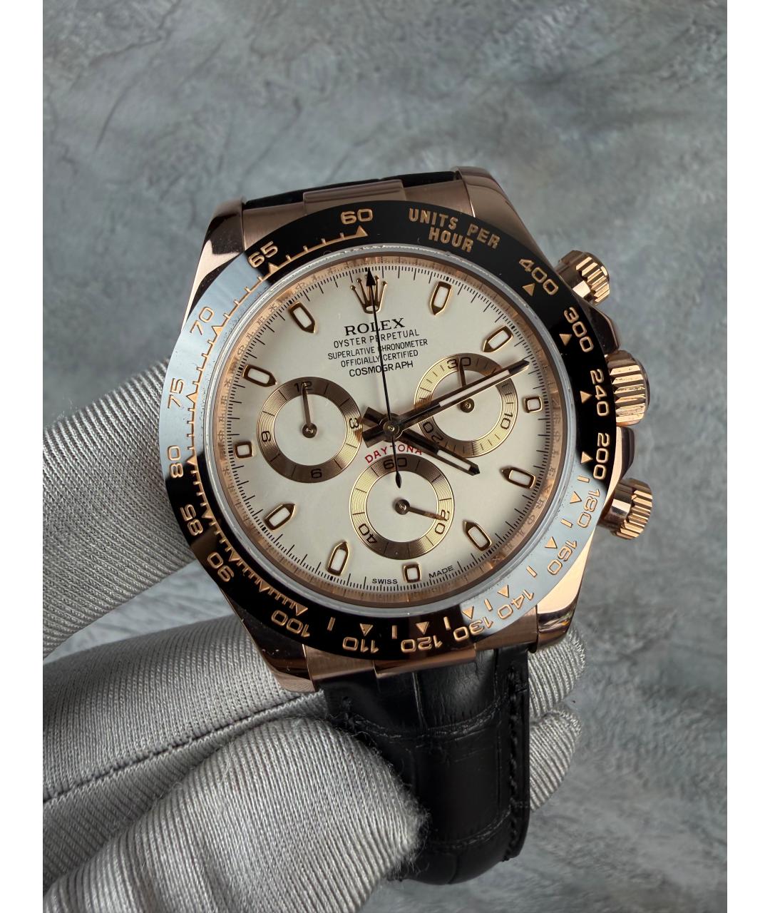 ROLEX Бежевые часы из розового золота, фото 3