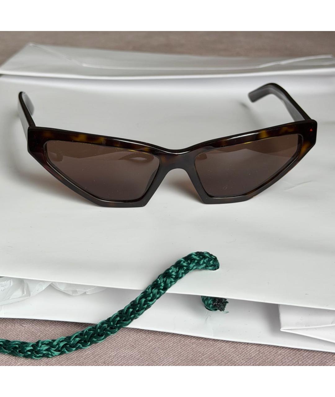 PRADA Коричневые пластиковые солнцезащитные очки, фото 4