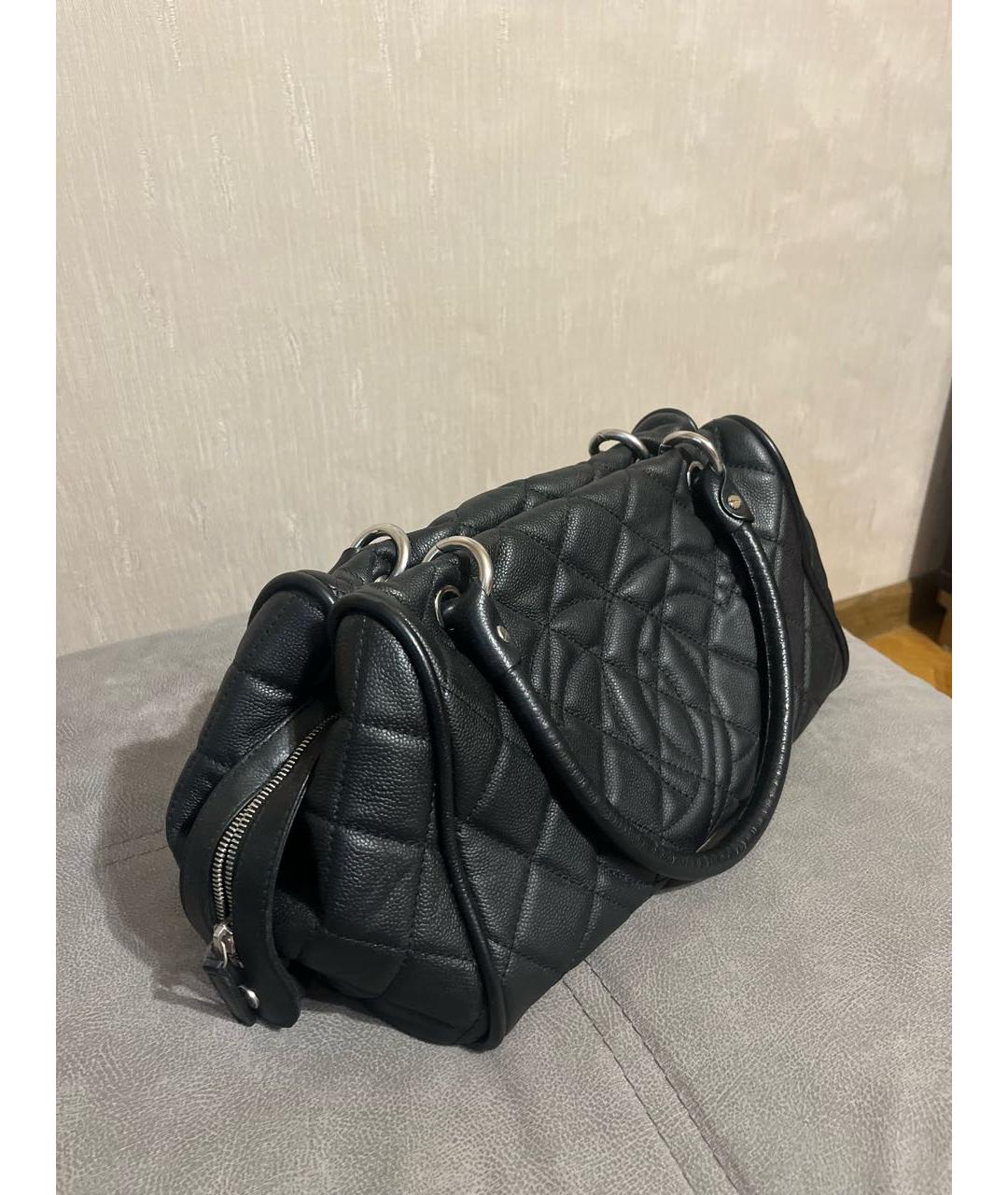 CHANEL Черная кожаная сумка с короткими ручками, фото 2