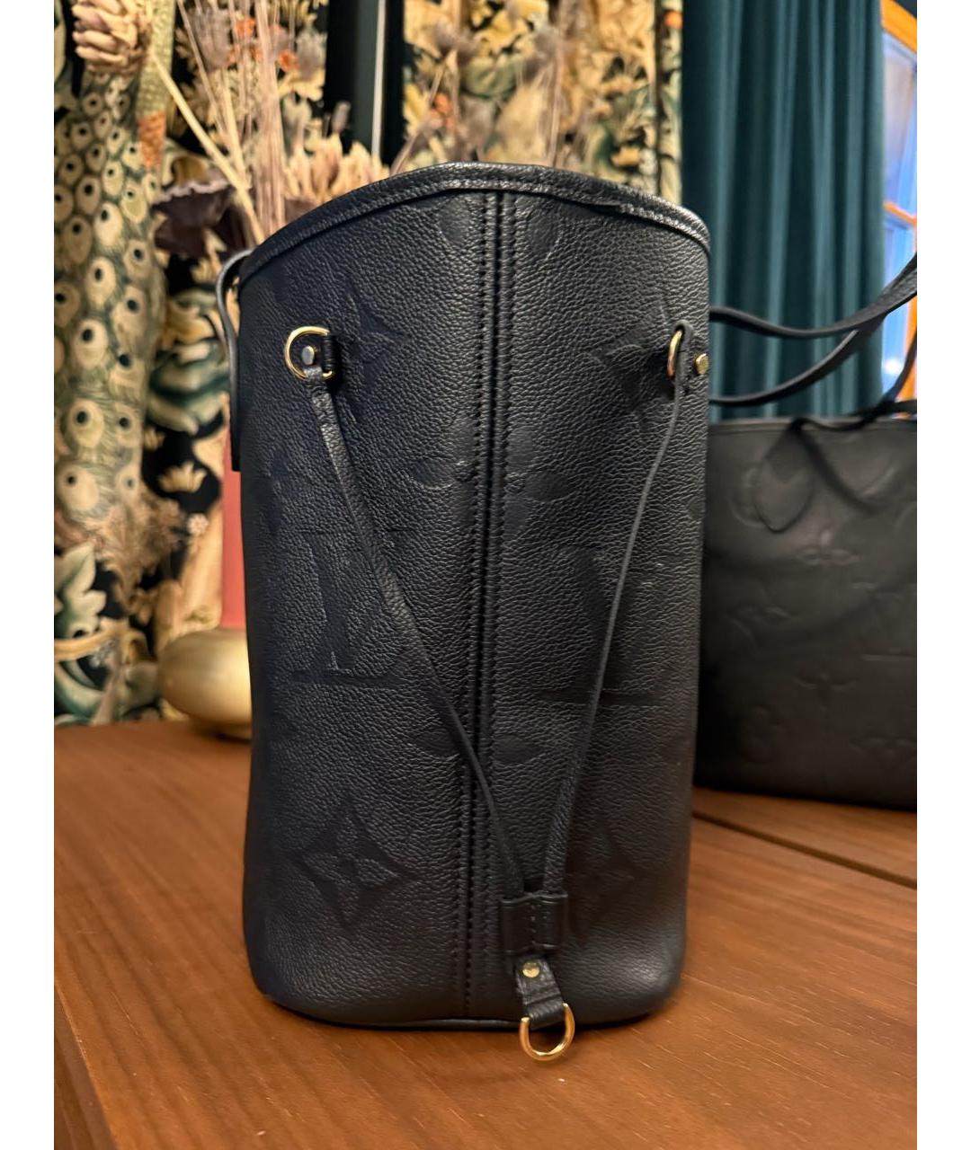 LOUIS VUITTON Черная кожаная сумка тоут, фото 3