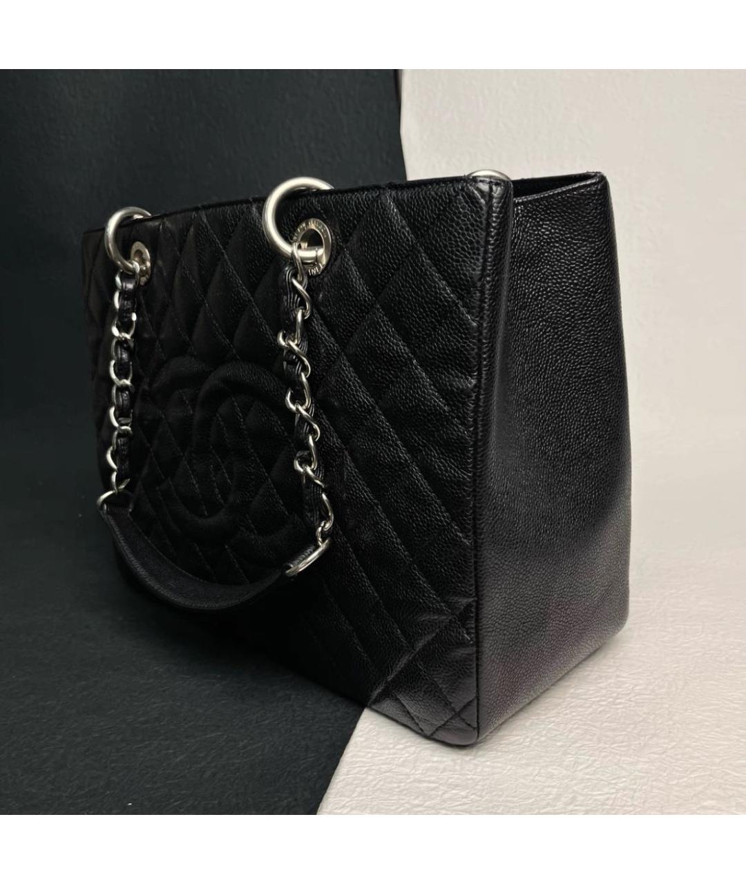 CHANEL Черная кожаная сумка тоут, фото 5