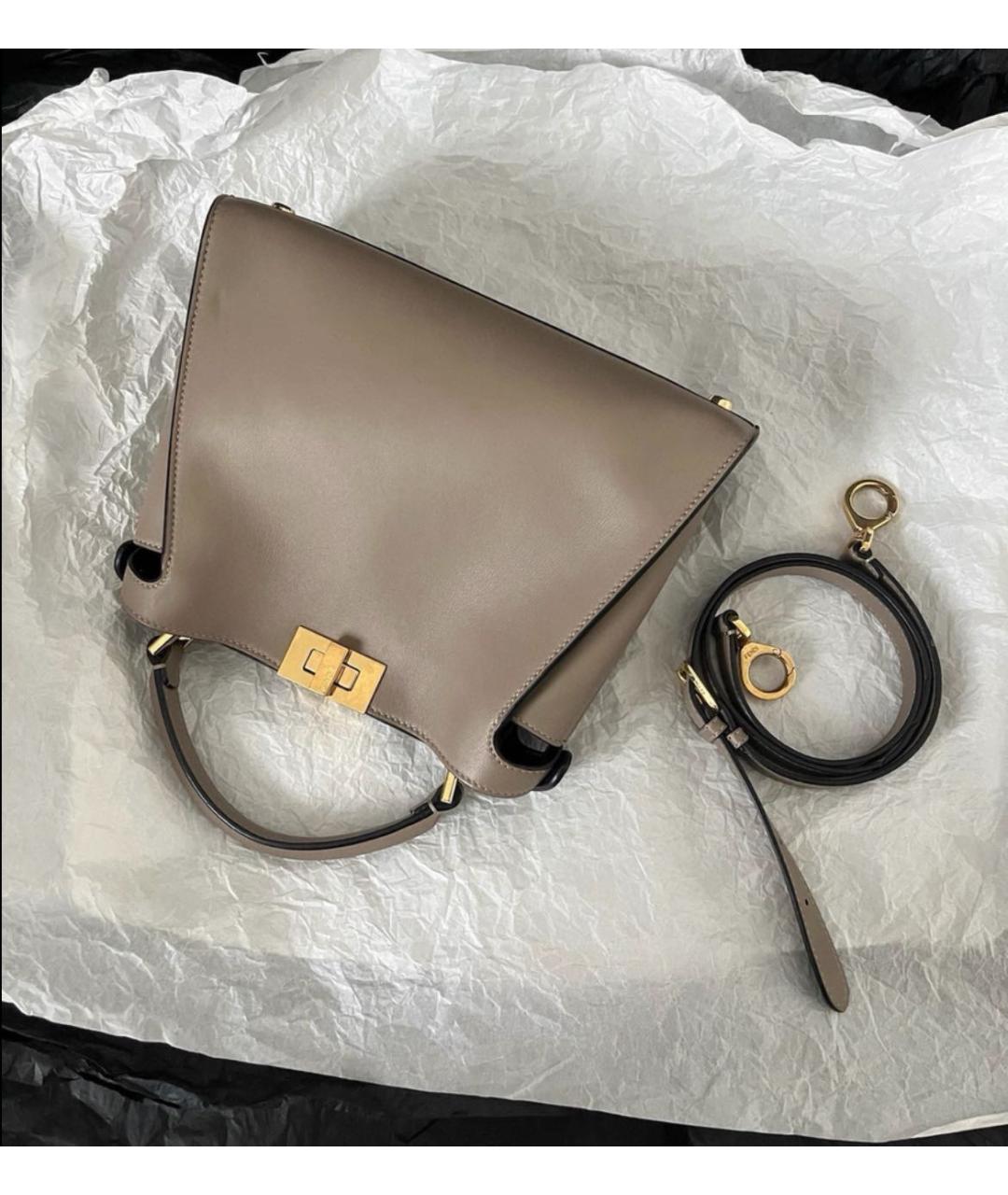 FENDI Бежевая кожаная сумка через плечо, фото 5