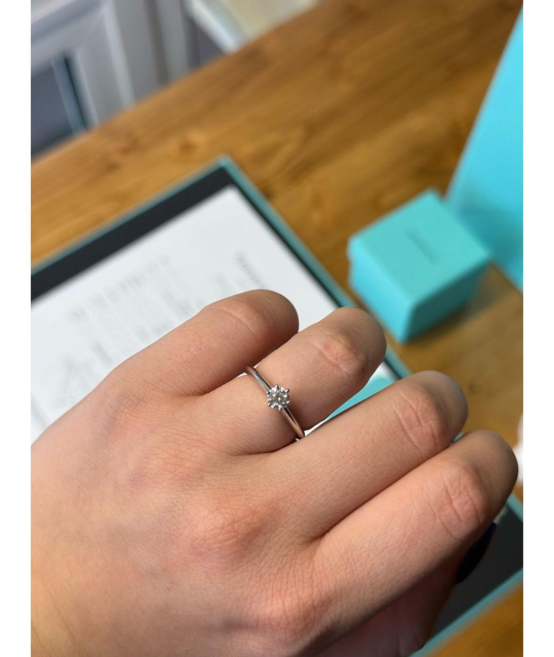 TIFFANY&CO Белое платиновое кольцо, фото 6