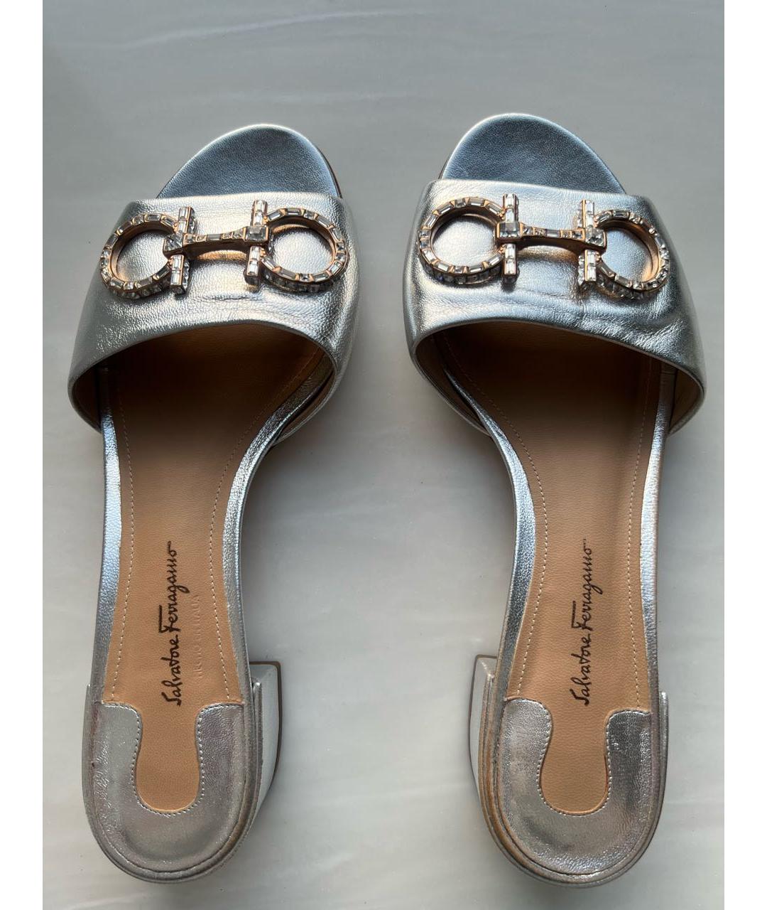 FERRAGAMO Серебряные кожаные мюли, фото 7