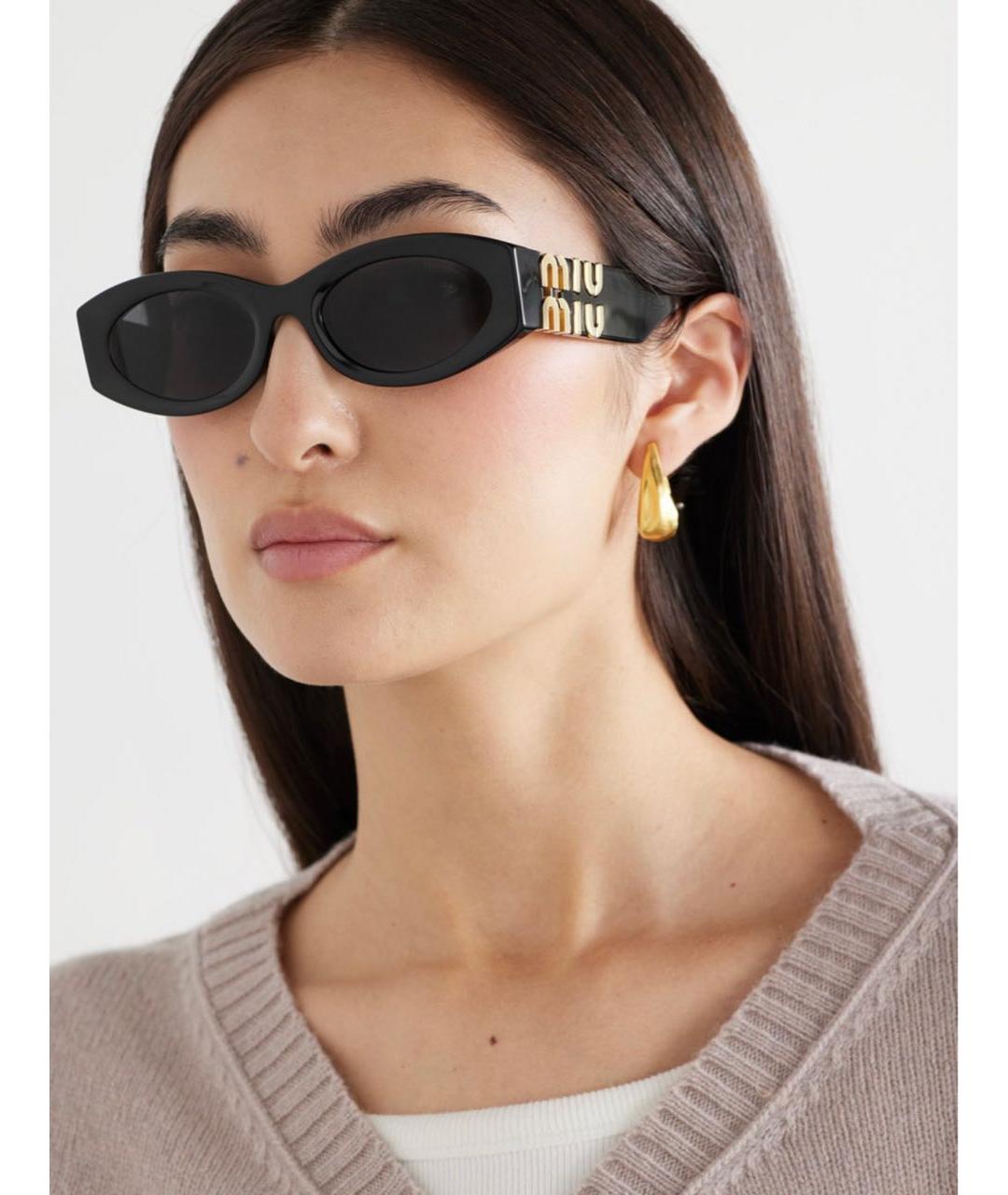 MIU MIU Черные пластиковые солнцезащитные очки, фото 2