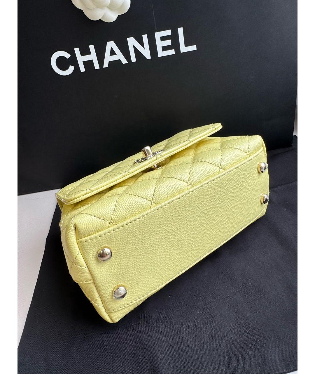 CHANEL Желтая кожаная сумка с короткими ручками, фото 4