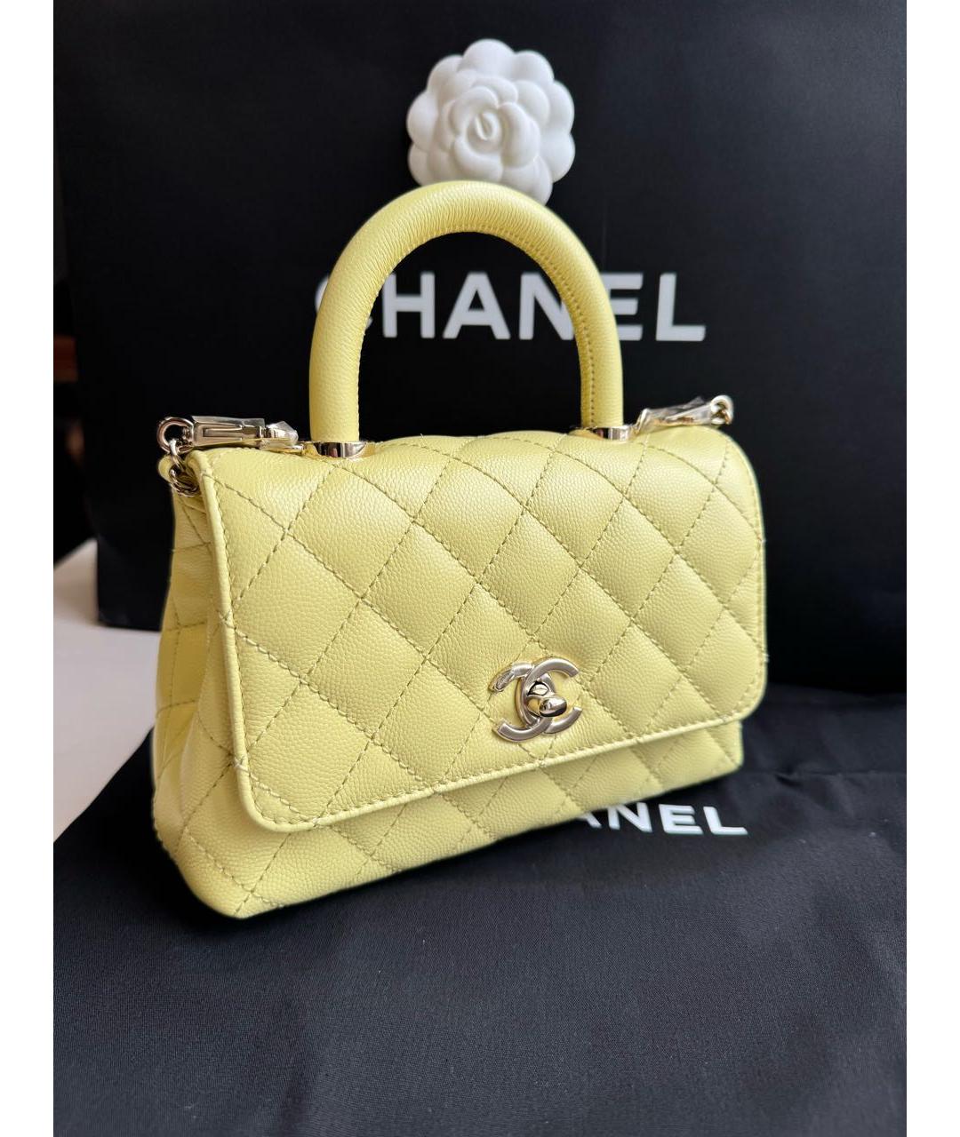 CHANEL Желтая кожаная сумка с короткими ручками, фото 5