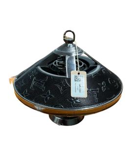 LOUIS VUITTON Техника