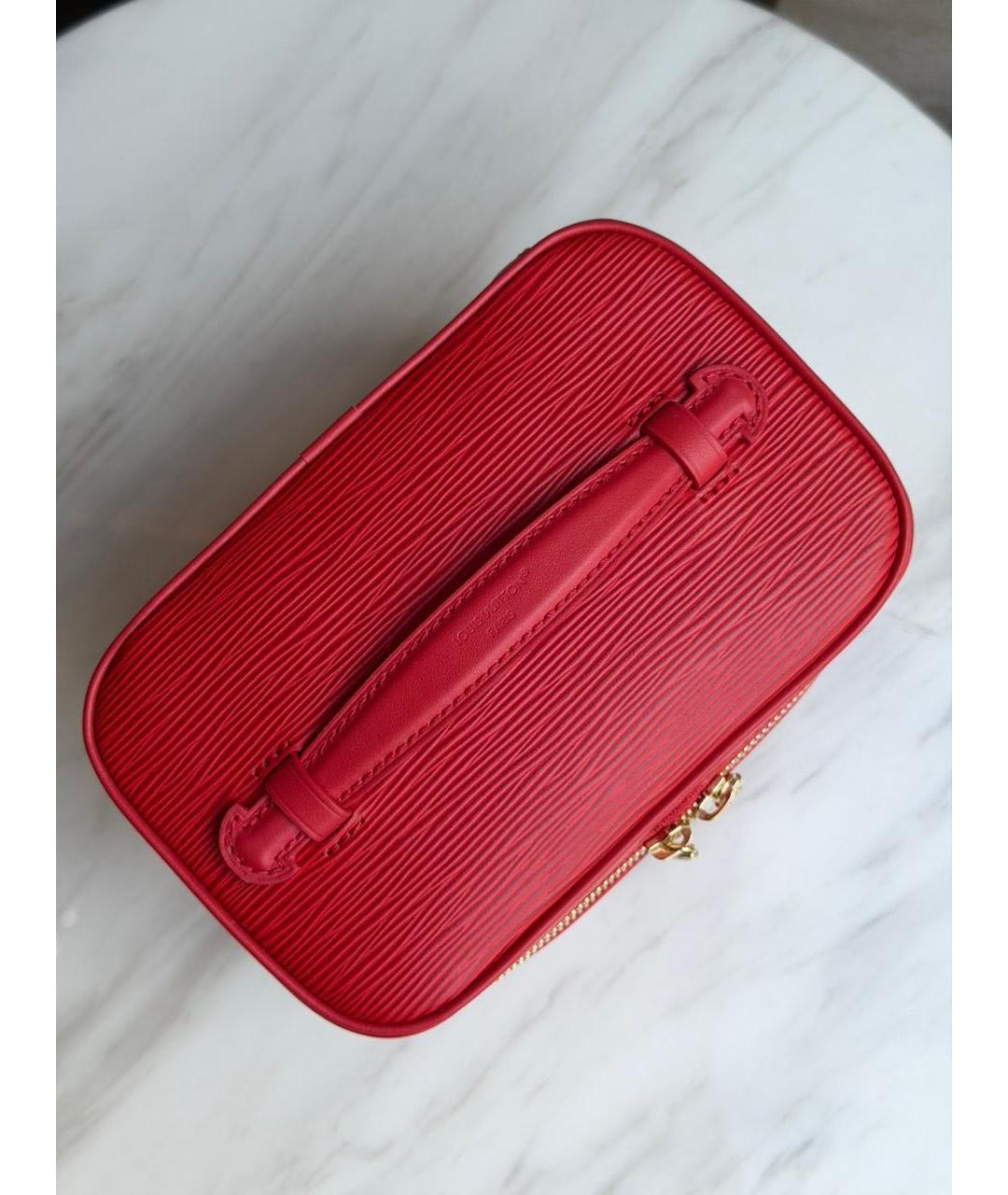 LOUIS VUITTON Красная кожаная косметичка, фото 4