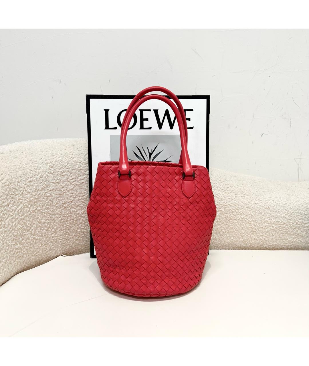 BOTTEGA VENETA Красная кожаная сумка с короткими ручками, фото 5