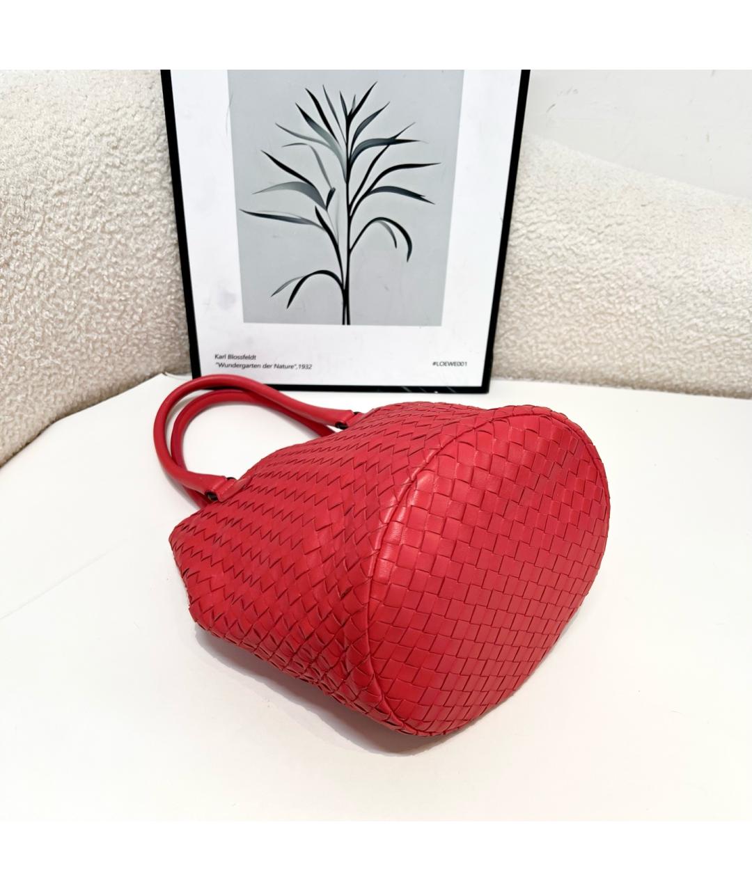 BOTTEGA VENETA Красная кожаная сумка с короткими ручками, фото 3