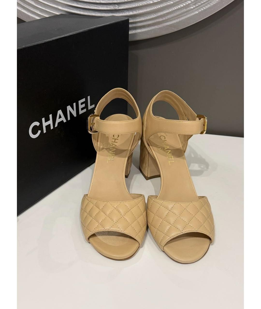 CHANEL Бежевые кожаные босоножки, фото 6