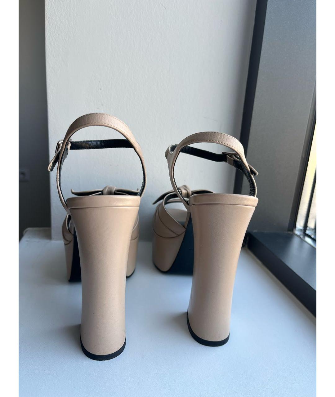 SAINT LAURENT Бежевые кожаные босоножки, фото 4