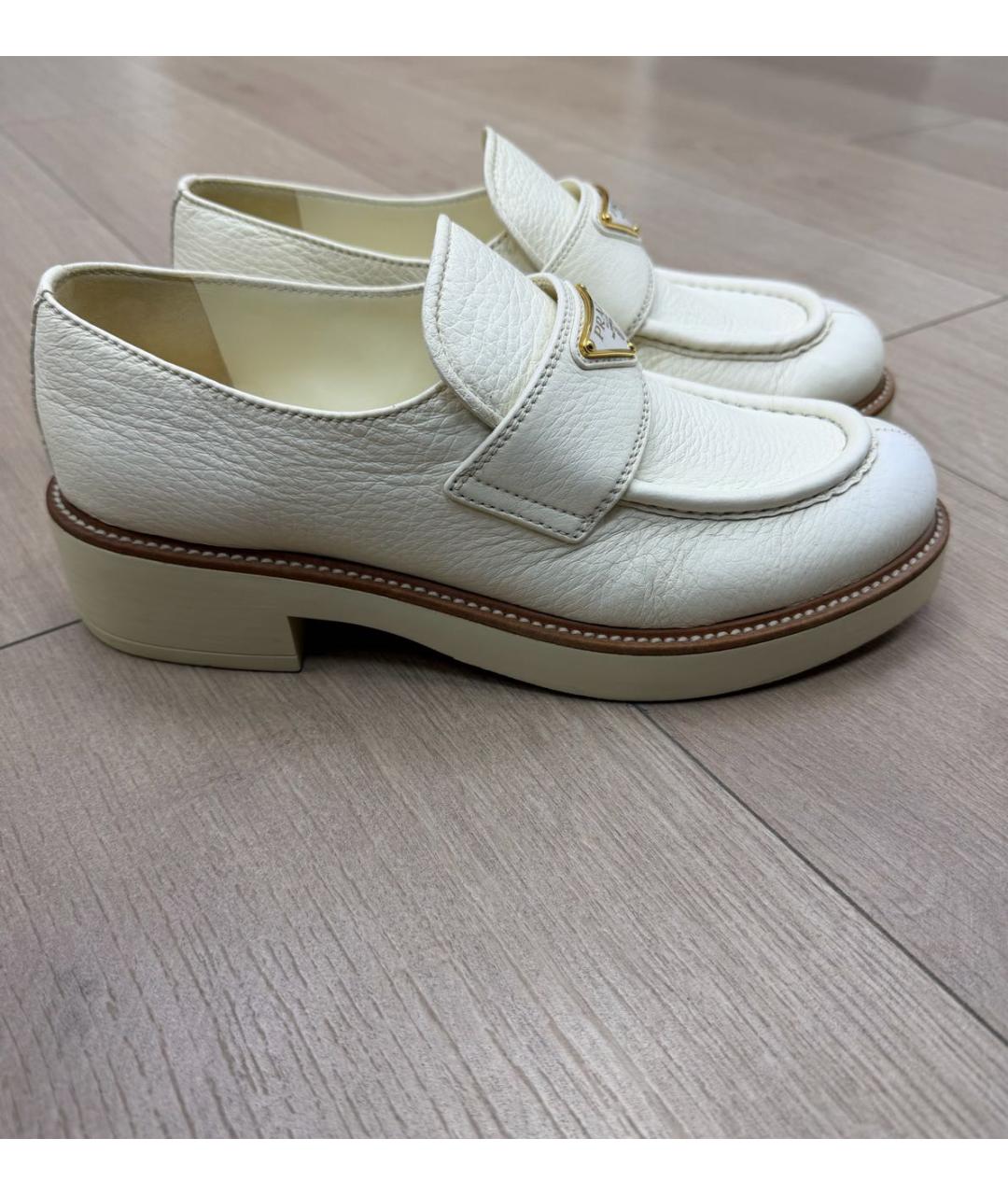 PRADA Белые кожаные лоферы, фото 5