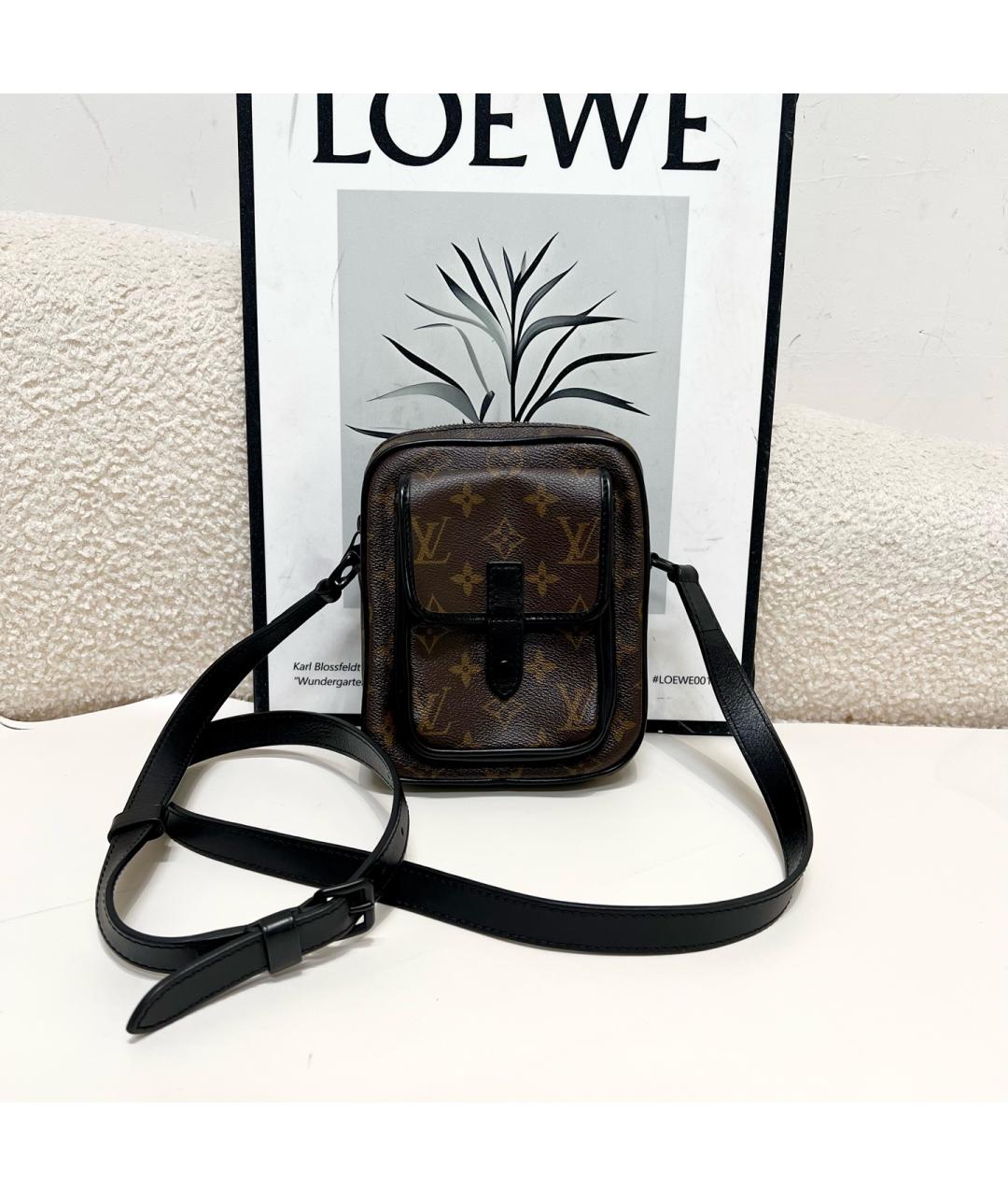 LOUIS VUITTON Коричневая сумка через плечо, фото 4