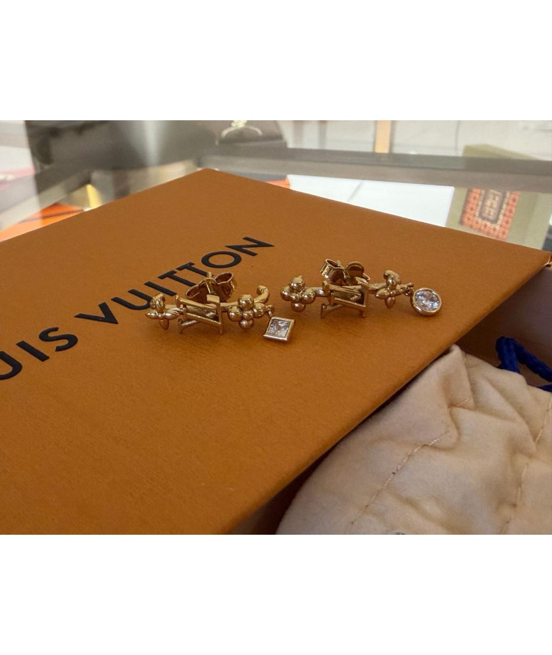 LOUIS VUITTON Золотые металлические серьги, фото 4