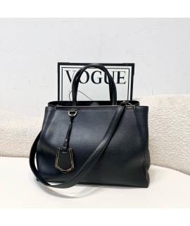 FENDI Сумка через плечо